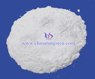 白いタングステン酸塩の写真