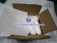 white tungstic acid sample packing photo